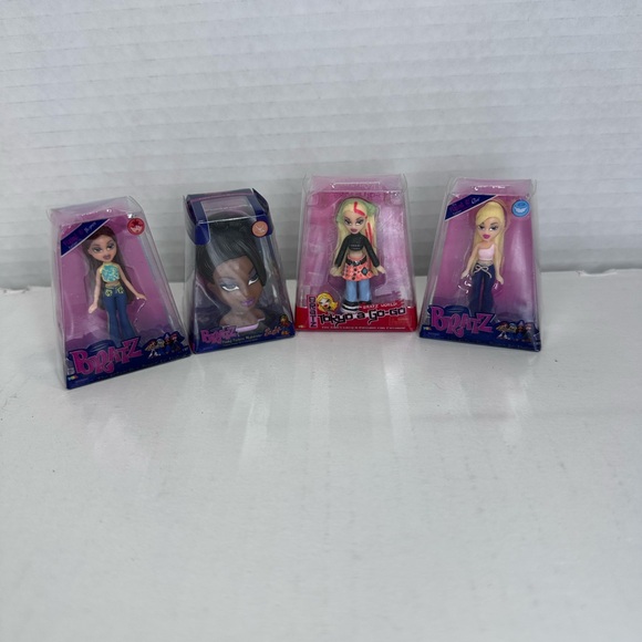 Bratz Other - Bratz Mini Dolls  Lot of 4 all sealed mixes series all in great condition